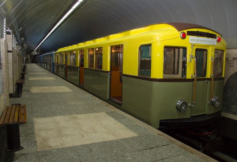 Metroda retro vaqonlar nümayiş olunacaq 