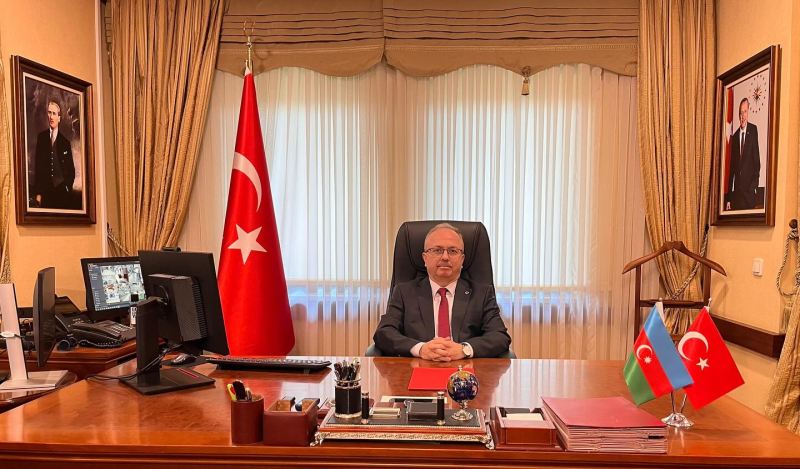 Türkiyənin yeni səfiri Birol Akgün fəaliyyətə başladı - FOTO