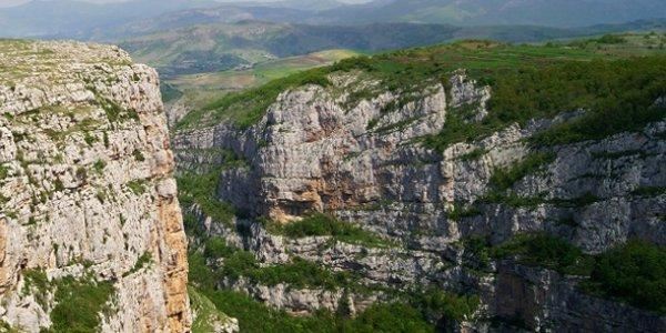 Hikmət Hacıyev Şuşadan paylaşım etdi 