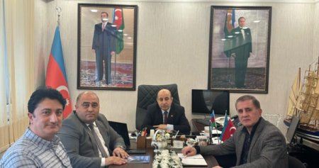 Dövlət Gömrük Komitəsi yanında İctimai Şuranın üzvləri Xəzər İsayevlə görüşdü 