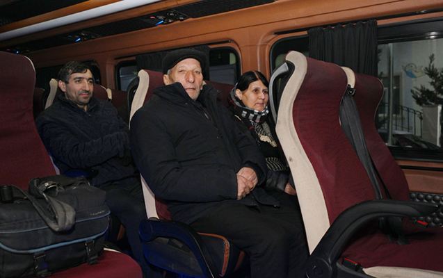 Doğma yurdlarına qayıdırlar - Foto 