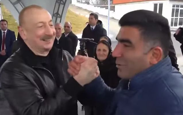 “Maşallah, sənin də yumruğun yaxşıdır” - Video 