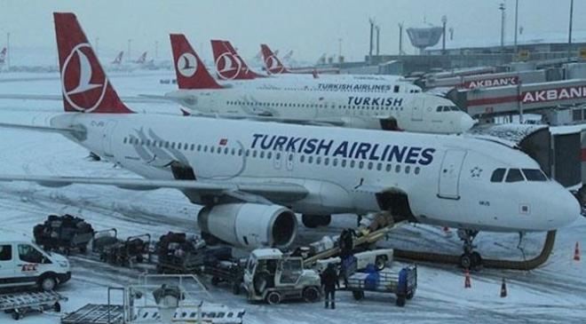 İstanbulda fırtına xəbərdarlığı: yüzlərlə reys ləğv edildi 