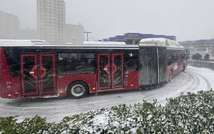 Bu gün avtobuslar bu saata qədər işləyəcək 