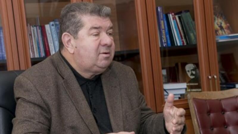 Vəfat edən tanınmış professor məzarını öncədən alıbmış - Qızından AÇIQLAMA