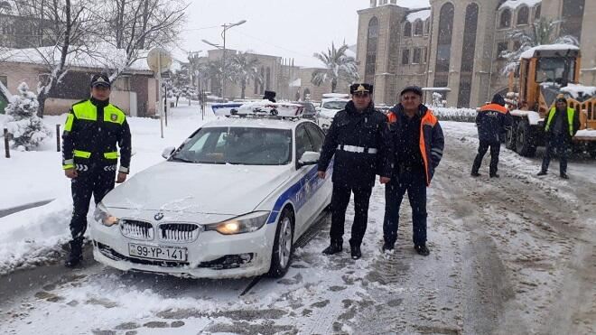 DYP-dən sürücülərə müraciət: Fasilələrlə qar yağacaq... 