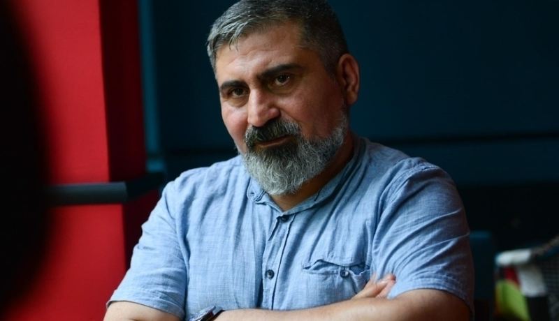 Politoloq əsəbiləşdi: \"Rus dilində danışmağı FƏXR BİLƏN BƏDBƏXTLƏR...\" - VİDEO 