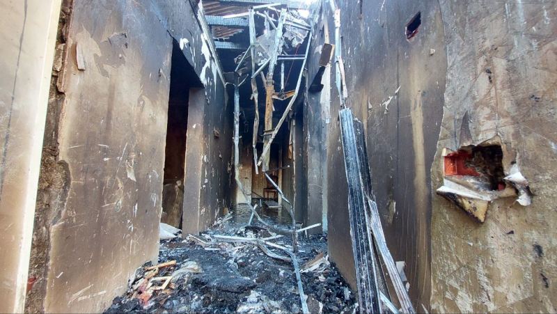 Bakıda dördotaqlı ev tamamilə yandı - Video, fotolar 