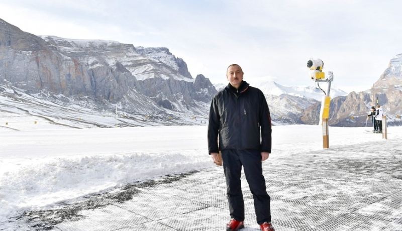 Prezident ailə üzvləri ilə Şahdağ Turizm Kompleksində 