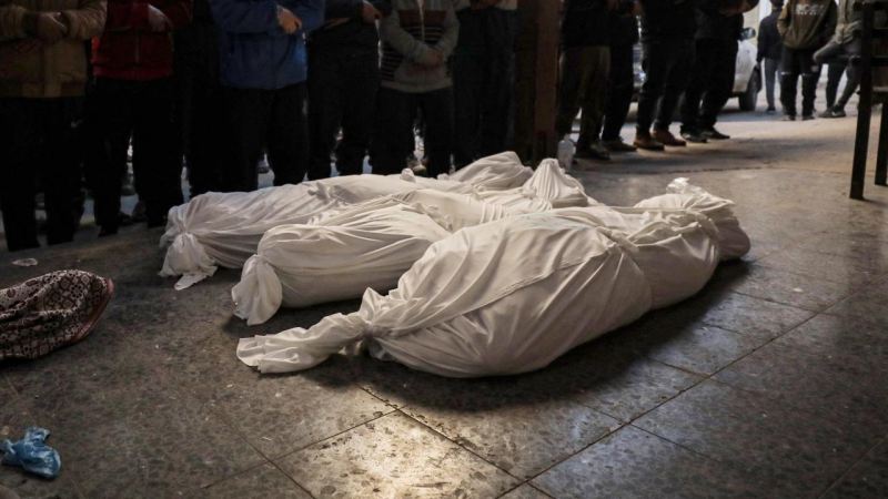 İsrail ordusu Qəzzada uşaqların və qadınların olduğu çadırları bombaladı: 50-dən çox ölü...