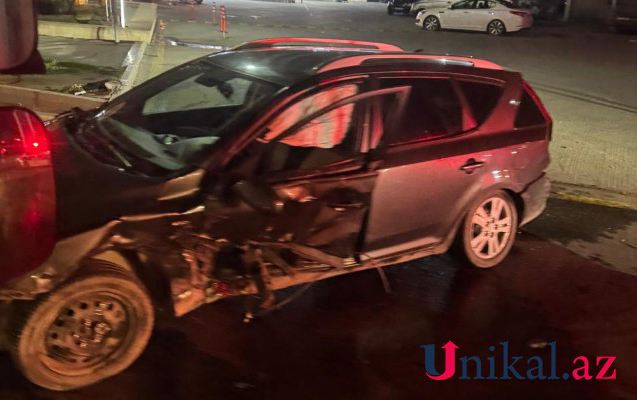 Sumqayıtda “BMW” avtobusa çırpıldı - Yaralılar var 