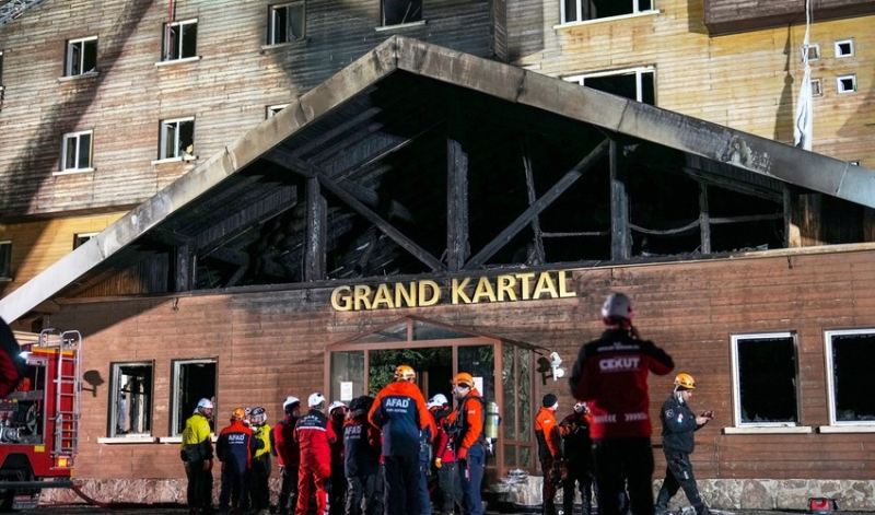 Türkiyədə kurortda baş verən yanğında ölənlərin sayı 79-a çatıb 