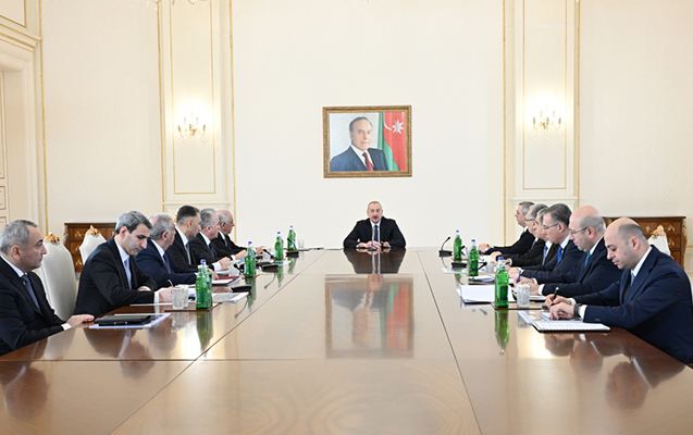 Prezident nəqliyyat məsələləri ilə bağlı müşavirə keçirdi - Fotolar 