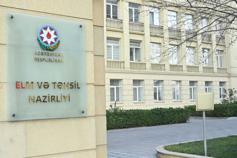 Nazirlik rus dilində tədrislə bağlı yayılan məlumatlara münasibət bildirib 