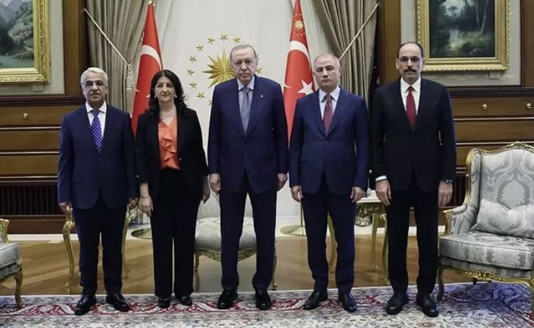 Ərdoğan DEM Partiyasının nümayəndələri ilə görüşdü - Foto 