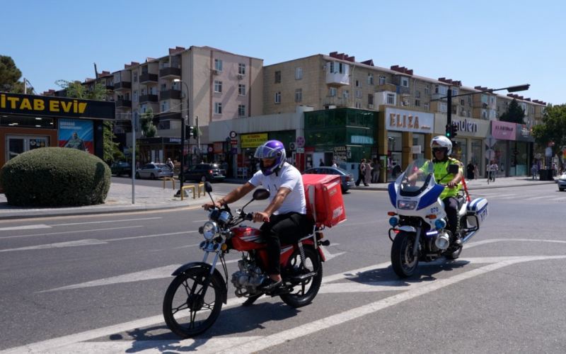 Polisdən sürücülərə daha bir müraciət 