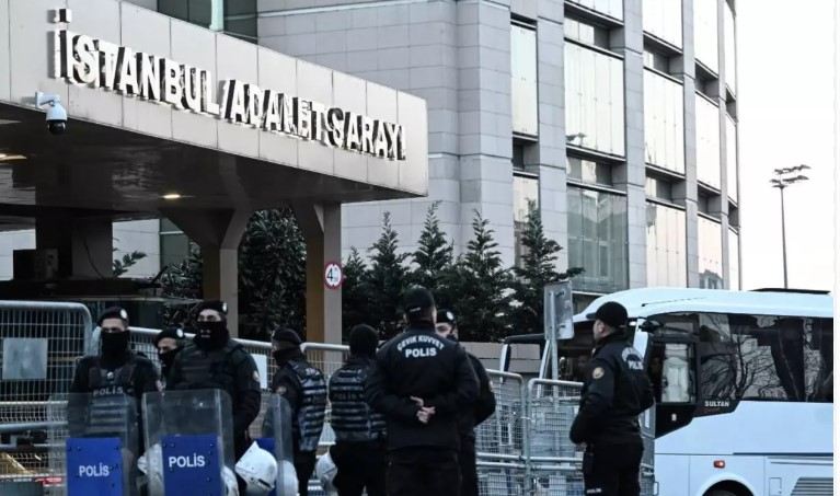 İstanbul Böyükşəhər Bələdiyyəsi ilə bağlı növbəti əməliyyat! - 18 nəfər saxlanıldı