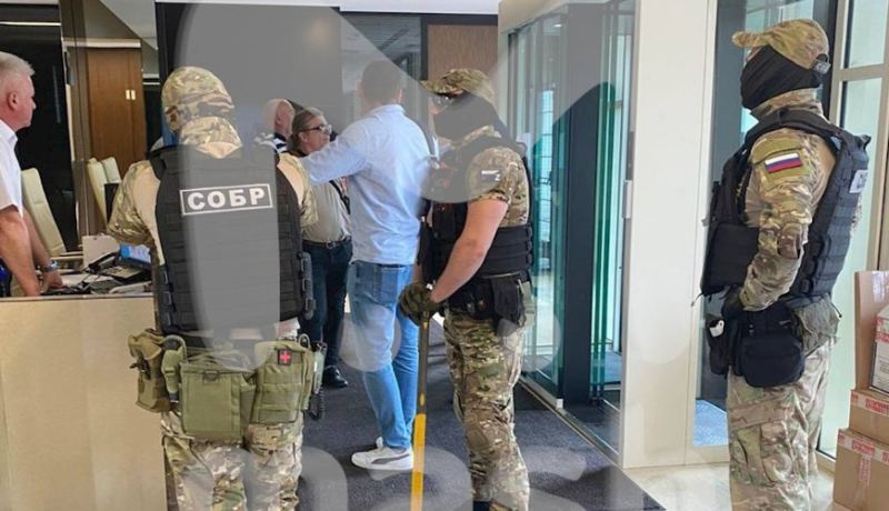 Məşhur azərbaycanlı oliqarxın oğlunun şirkətinə Rusiya xüsusi təyinatlıları basqın etdi 