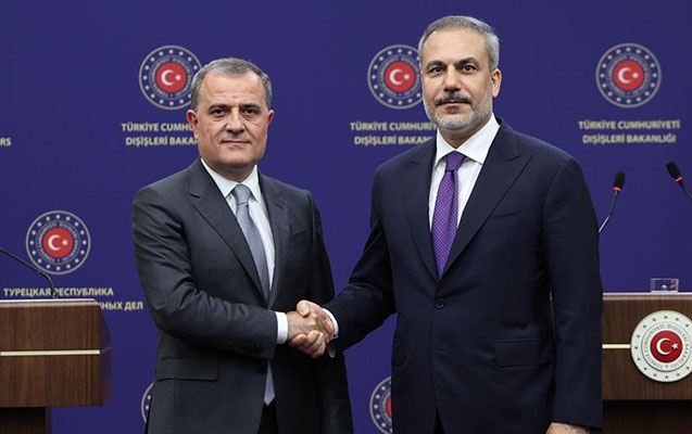 Bayramov və Hakan Fidan sülh prosesini müzakirə etdi 