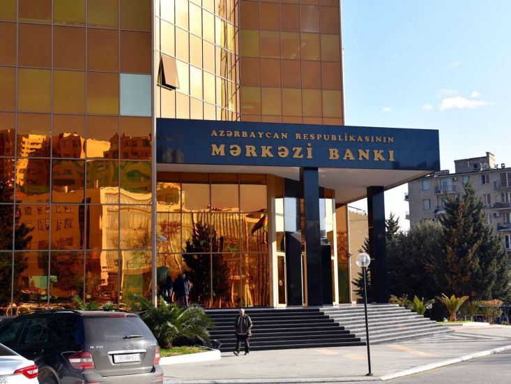 Taleh Kazımov bank rəhbərlərini topladı 