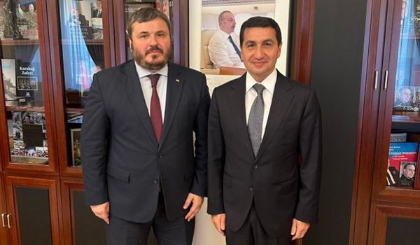 Hacıyev Ukrayna səfiri ilə görüşdü 