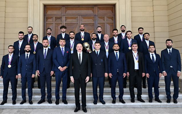 Prezident milli komandanın üzvlərini qəbul etdi - Foto 