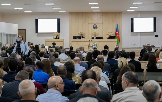 Xankəndidə o “parad”da iştirak edənlərin adlarını açıqladı 