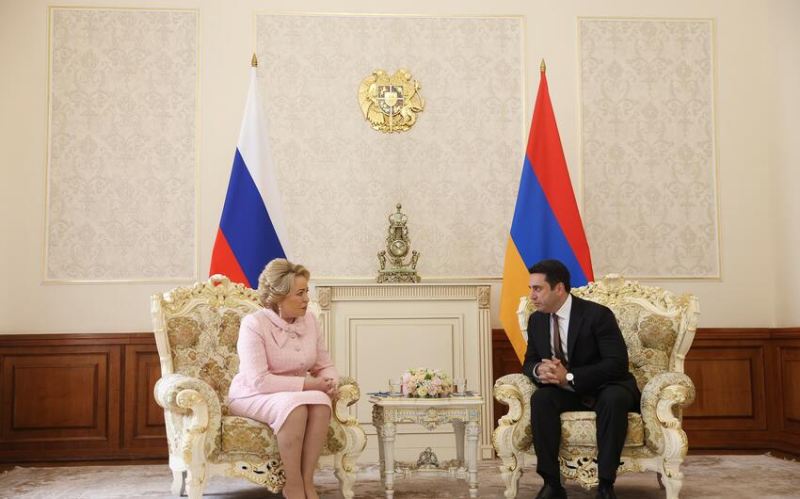 Matviyenko: Azərbaycan və Ermənistan arasında sülh istəyirik 