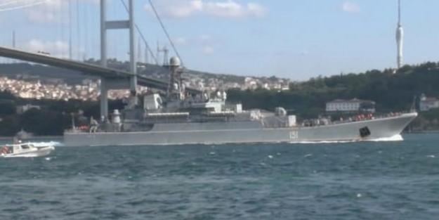 Türkiyə boğazlardan keçid qiymətini artırır 
