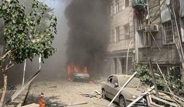 İranın dövlət televiziyası vuruldu, yanğın başladı 