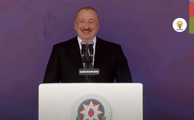 İlham Əliyevin çıxışı zamanı maraqlı anlar: “Qarabağın fatehi” səsləndilər - Video 