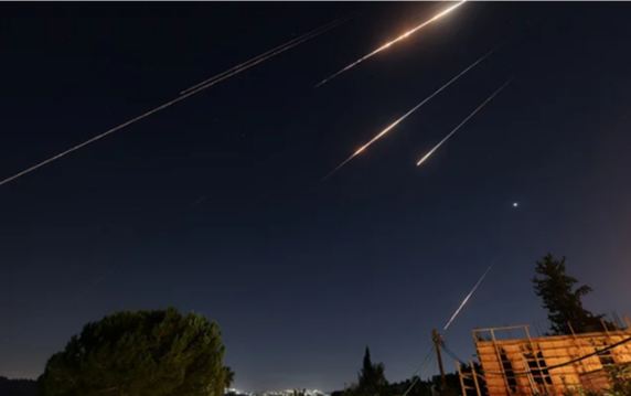 İsrail İranın 6 aerodromunu vurdu - Yenilənib - Video 