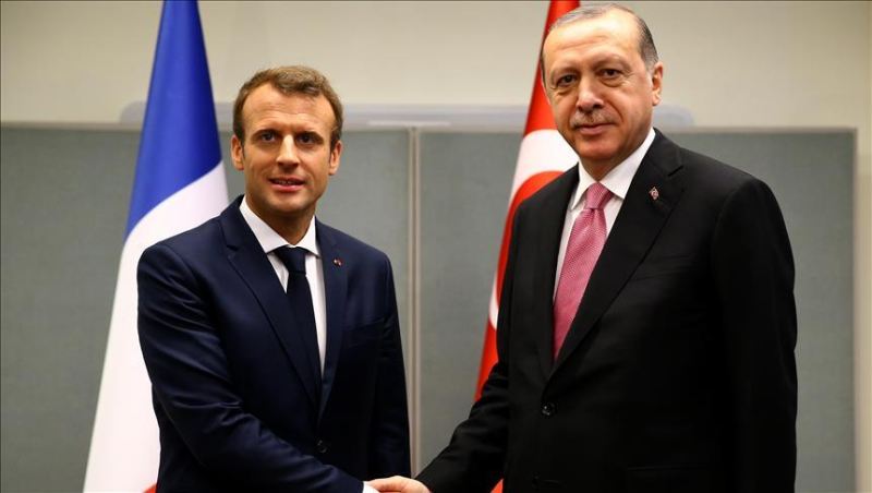 Ərdoğan Makronla görüşdü 
