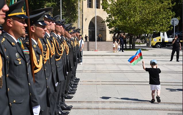 Bakıda hərbçilərin yürüşü keçirilir 