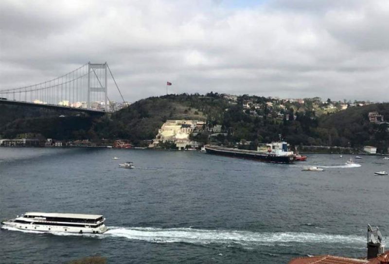 İstanbul boğazında 100 gəmi keçid üçün gözləyir 