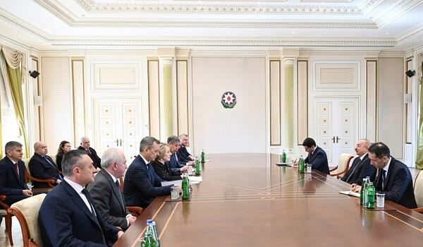 İlham Əliyev Valentina Matviyenkonu qəbul etdi 
