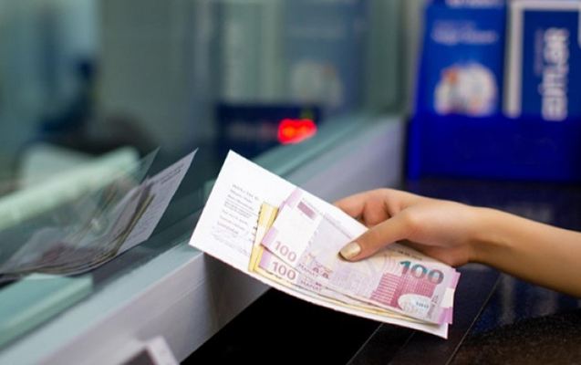 Bayram günlərində bu banklar işləyəcək - Siyahı 