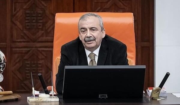 Sırrı Süreyya Öndər vəfat etdi 