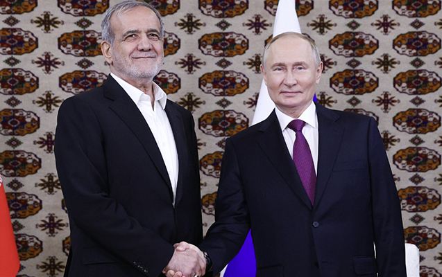 Putin Pezeşkianla telefonla danışdı 