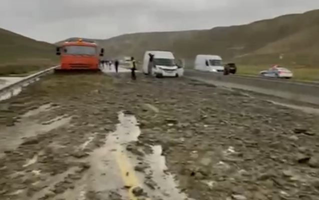 Sel Bakı-Şamaxı-Yevlax yolunu bu hala saldı - Video 