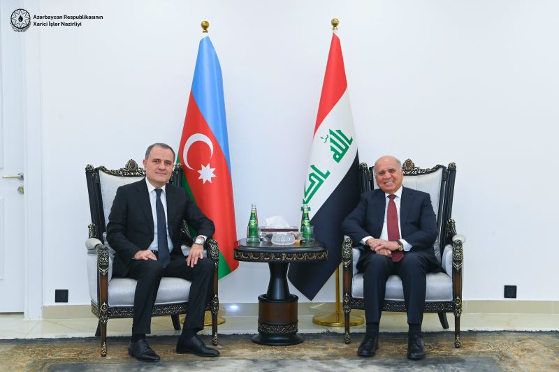 Azərbaycan və İraqın XİN rəhbərləri görüşdü 