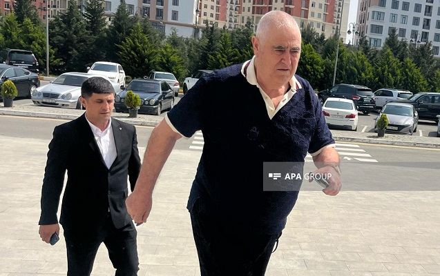 Şərurlu İsfəndiyar məhkəməyə gəldi - Foto 