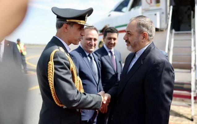 İranın müdafiə naziri İrəvandadır 