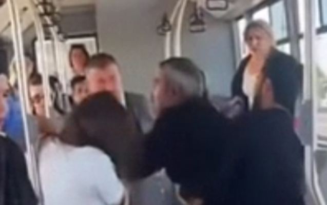 Bakıda avtobusda növbəti insident - Video 