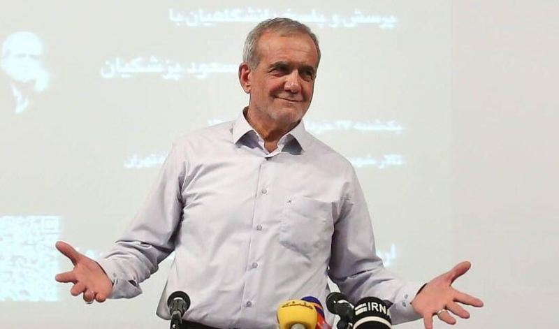 Pezeşkian Təbrizdə ürək əməliyyatı etdi 