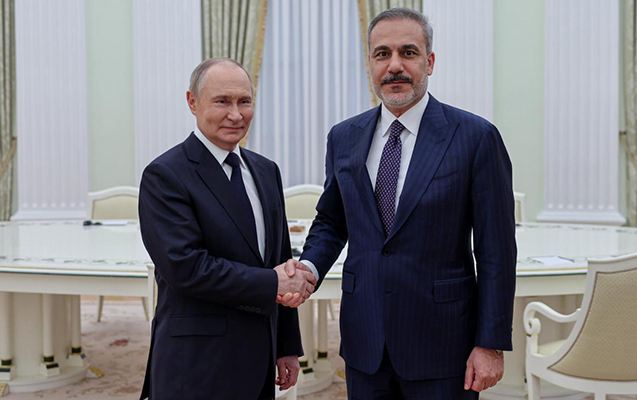 Putin Hakan Fidanı qəbul etdi 