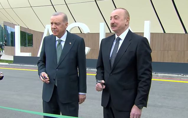 İlham Əliyevlə Ərdoğan Laçın hava limanının açılışını etdi - Video 