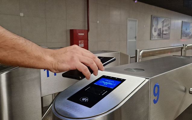 Metroda bu üsulla da ödəniş edə bilərik 