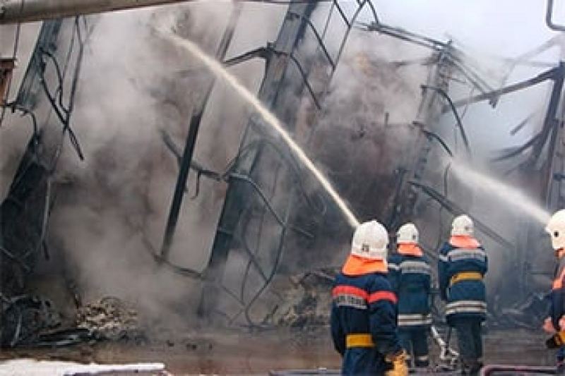 Ukrayna  “Lukoyl”un neft emalı zavodunu vurdu 