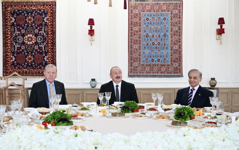 Liderlər birgə nahar etdilər - Fotolar 